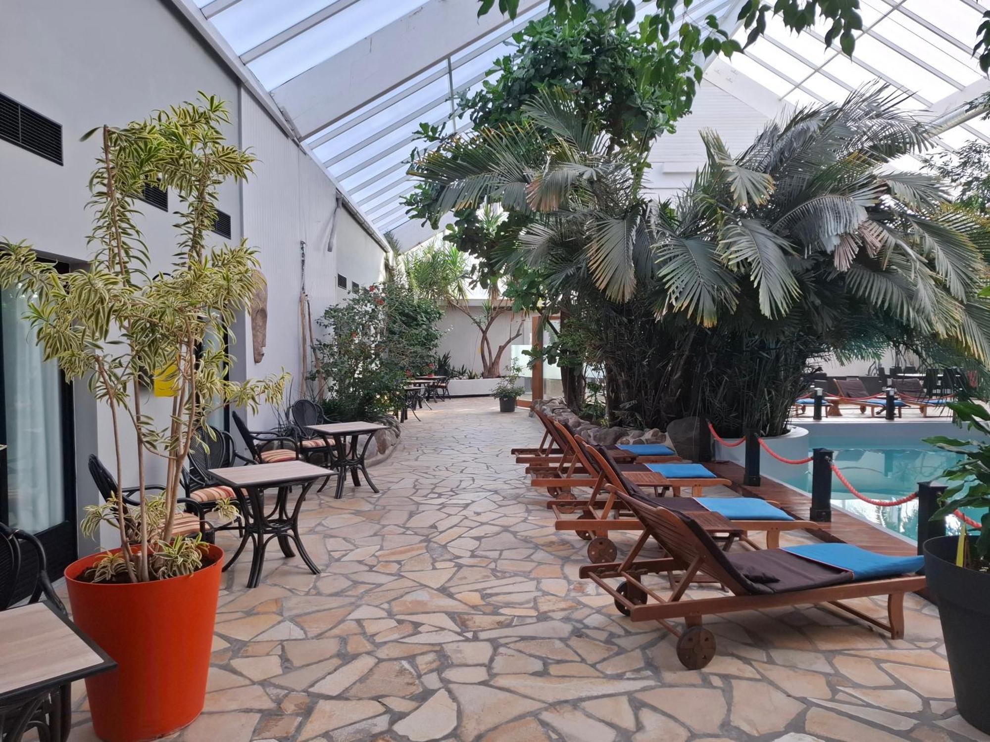 Tropical Hotel Durbuy Exterior photo